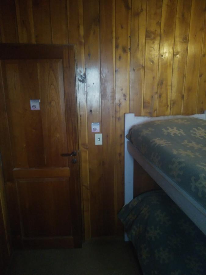 Universal Traveller'S Hostel San Carlos de Bariloche Extérieur photo